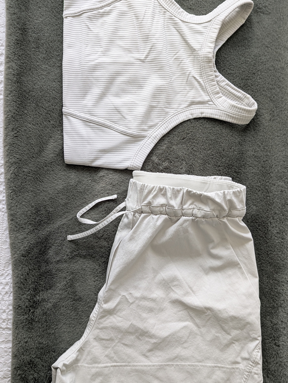 LULULEMON Cream Ribbed Crop Tank and Drawstring Short Set